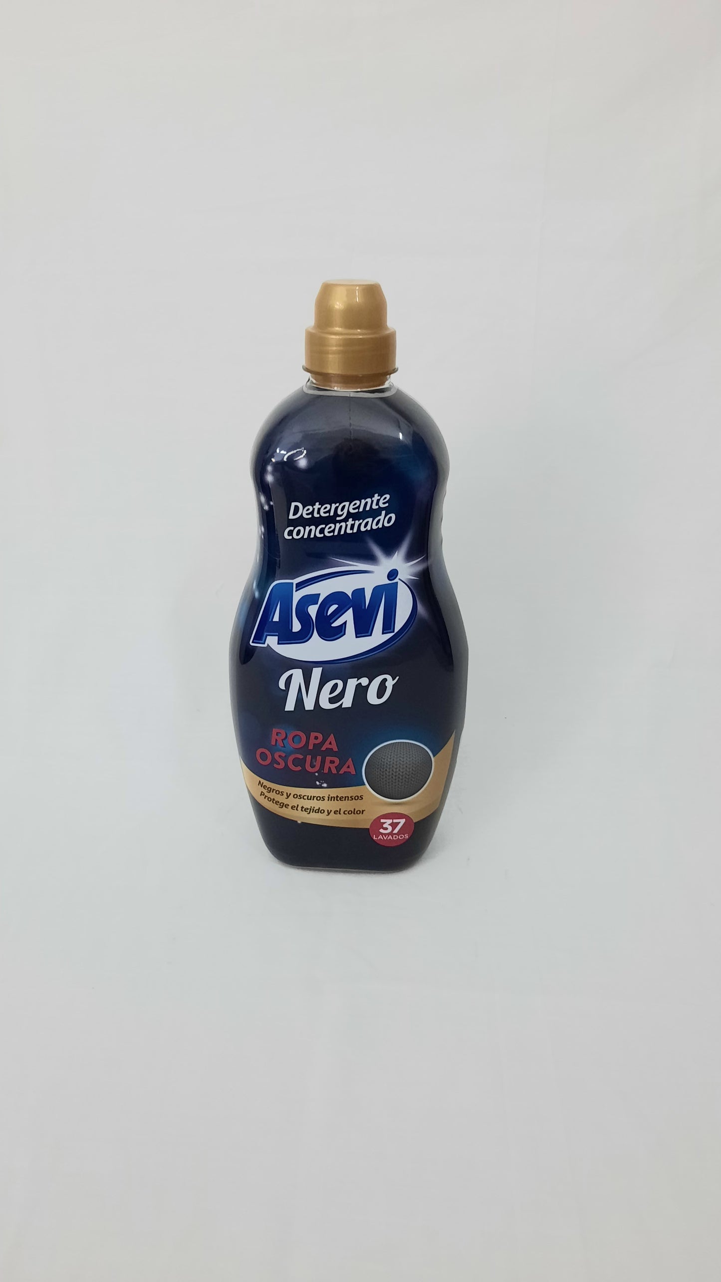 Asevi ropa negro